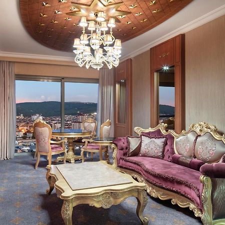 Doubletree By Hilton Istanbul Atasehir Hotel & Conference Centre Exterior foto