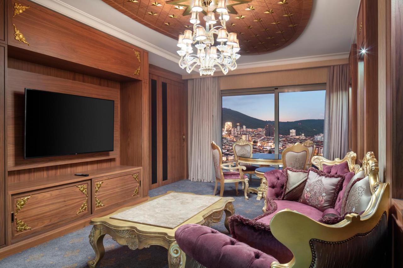 Doubletree By Hilton Istanbul Atasehir Hotel & Conference Centre Exterior foto