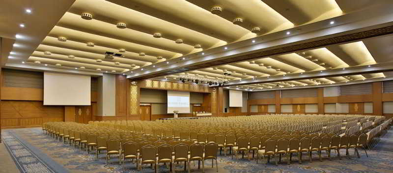 Doubletree By Hilton Istanbul Atasehir Hotel & Conference Centre Exterior foto